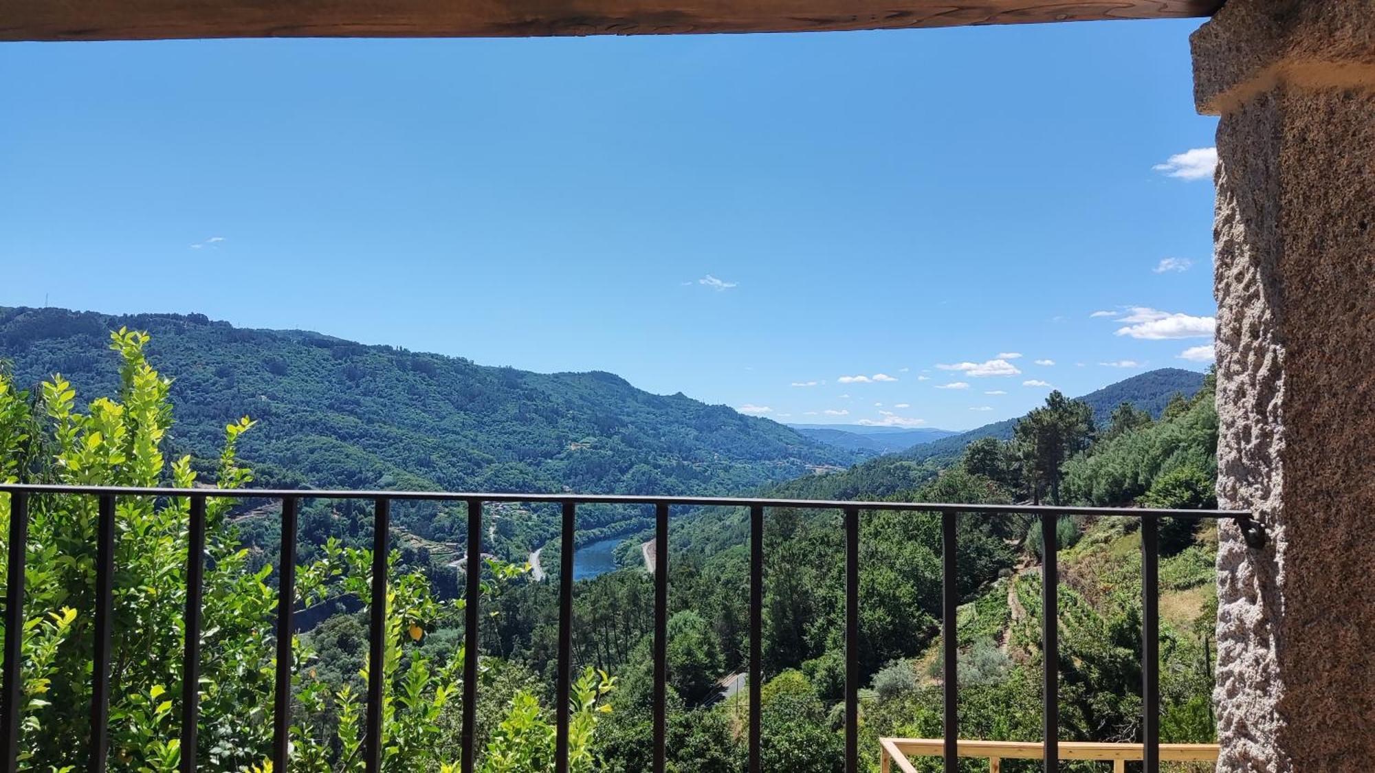 Xiravai-Ribeira Sacra Villa Peares Exterior foto